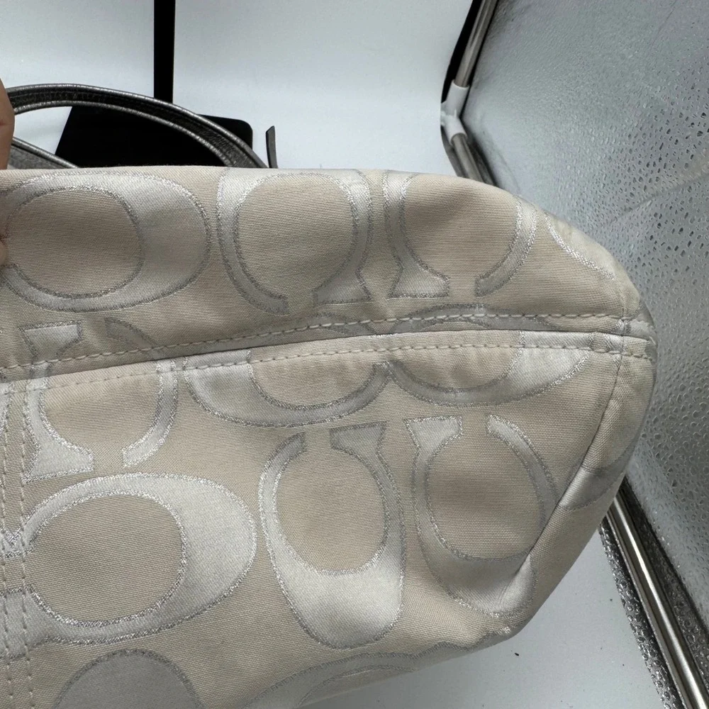 Vintage COACH Poppy Signature Sateen Glam Tote Bag White Silver Metallic 17x14